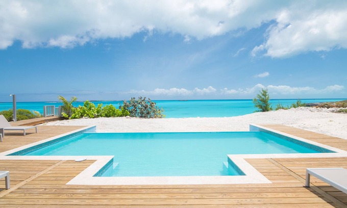 Forbes Hill House | Luxury Beachfront Villa On The Sand! With Pool!