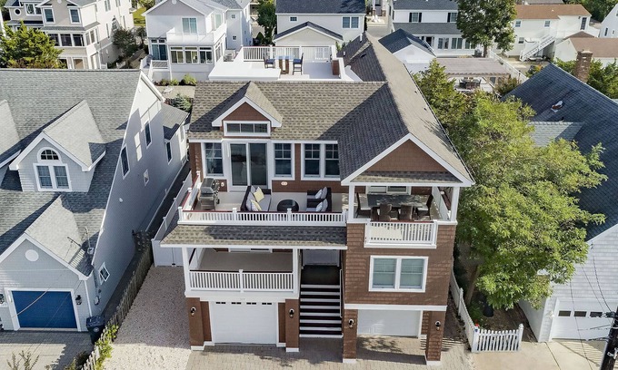 Beach Haven House | LUXURY BEACHHOUSE/LARGE HEATED POOL/3000 sqft