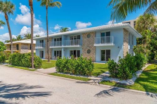 Juno Beach Apartment | Luxury Beachside Condo 2 Steps to the Beach!