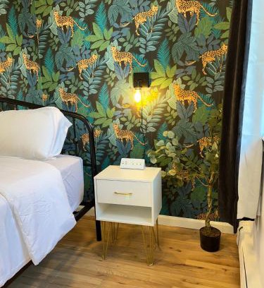 Jersey City Apartment | Luxury Boutique Home - 5 Beds 2 Baths 25 minutes to NYC