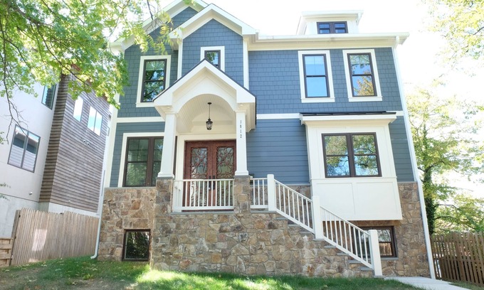 North Highland House | Luxury brand-new home mins away from Washington DC
