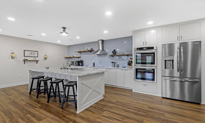 Nemo House | Luxury Brazos River Retreat