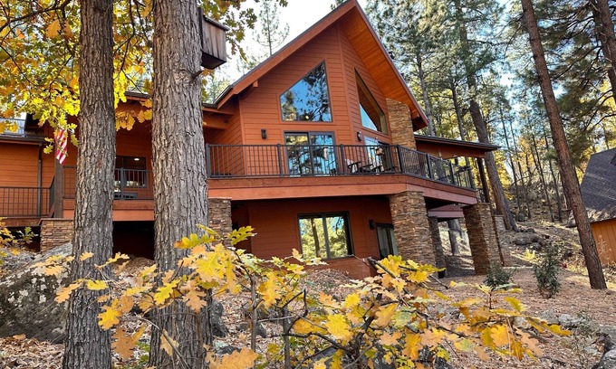 Munds Park Cabin | Luxury Cabin in Munds Park Pet Friendly
