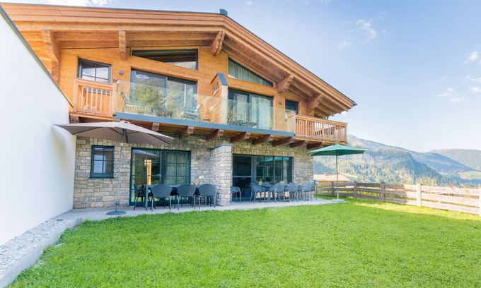 Krimml House | Luxury chalet with sauna and stunning views