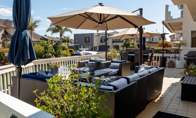 Channel Islands House | Luxury Channel Island Harbor Waterfront Home with Private Dock Sleeps 10!