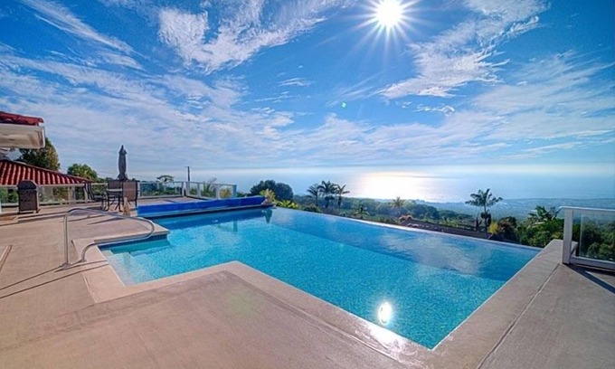 Holualoa Villa | Luxury Coffee Estate - Infinity Pool - Endless Views - Exclusive Stays