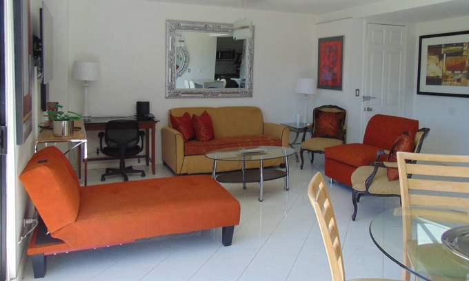 Tijuana Apartment | LUXURY COMFORTABLE SAFE CHIC MOST EXCLUSIVE AREA OF TJ GOLF COURSE VIEW