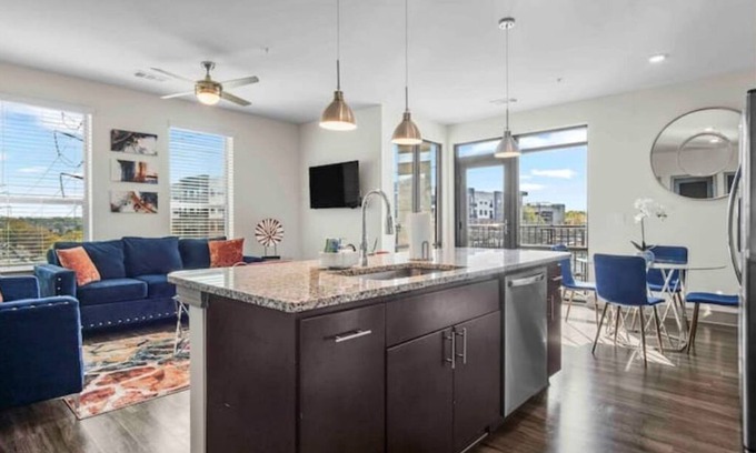 Sandy Springs Condo | Luxury Condo in Atlanta
