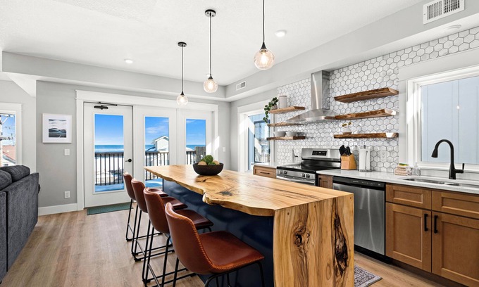 Park Point Condo | Luxury Condo w/Beach Access | Dragestil 715-3