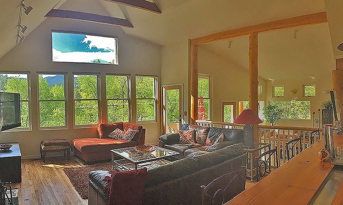 Boulder Cabin | Luxury Creekside Craftsman Home - Alpine Splendor 6 Mins to Pearl, The Hill & CU