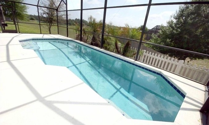 Orange Tree Villa | Luxury Disney/Golf Villa Retreat - 5BR/4BA Pool Home - Sleeps 10