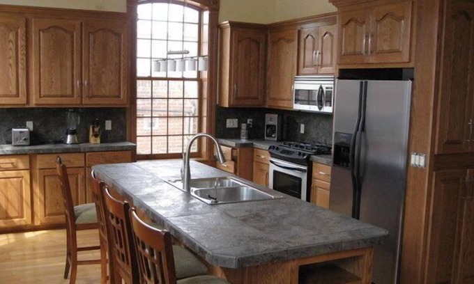 Kewaunee Apartment | Luxury Door Peninsula Loft Apartment - 30 Mins from Lambeau Field