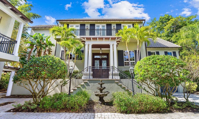Sarasota House | Luxury Estate By The Bay - Close to Beach
