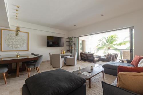 Playa Mujeres Apartment | Luxury & exclusive 3BR Apt w Amazing amenities