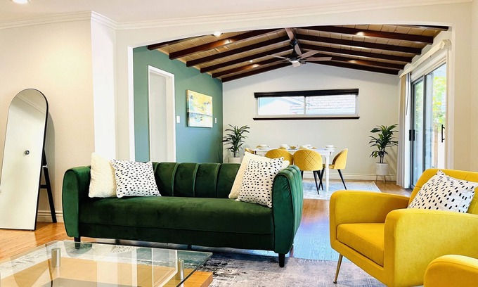 Rogers House | Luxury Executive home in Bay Area close to Apple/Shopping