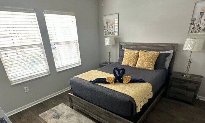 Ocoee Apartment | Luxury Family home, Close to all Orlando Theme Parks. Disney World, Universal