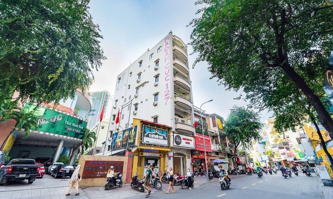Downtown Ho Chi Minh City House | Luxury Family Retreat in Vietnam – Madam Cuc Stay