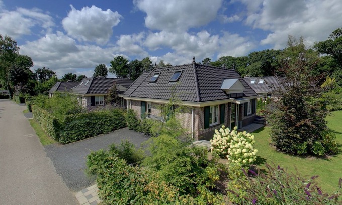 Municipality of Barneveld House | Luxury fully furnished villa for 8 people.