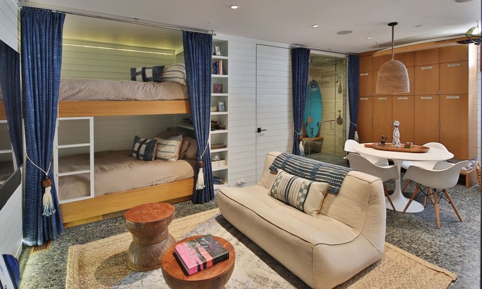 Los Angeles House | Luxury/Fully Self-Contained Studio on the Hermosa Beach Strand!