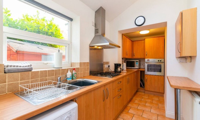 Offerton Apartment | Luxury, ground floor, garden apartment in a leafy Stockport suburb