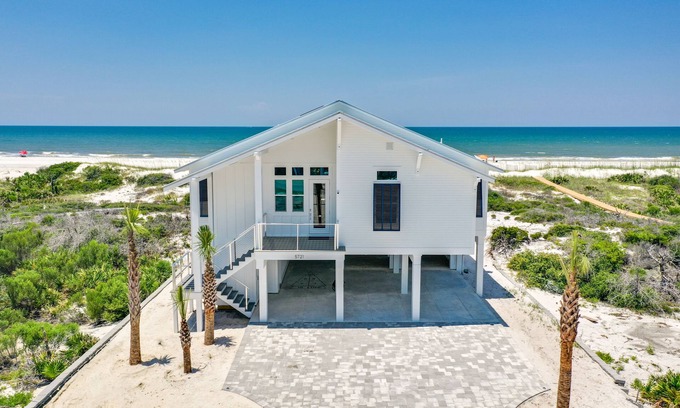 Cape San Blas House | Luxury Gulf-Front Retreat. Heated Pool, Pet-Friendly. Elevator 50% off September