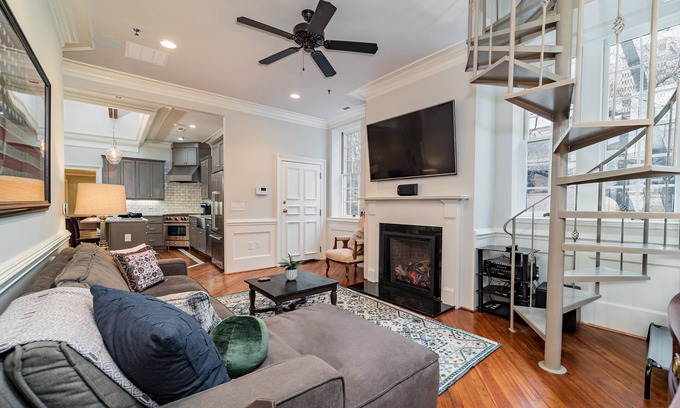 Greenville Downtown Condo | Luxury Historic 2BR/2BA Loft on North Main St Gvl