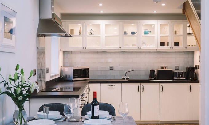 Dornie Cottage | Luxury home by the sea - An Iolaire