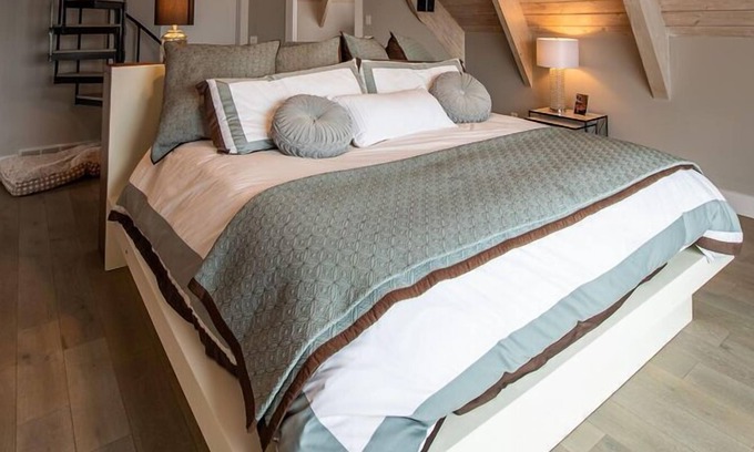 Leland House | Luxury Home High Bluffs Lodge