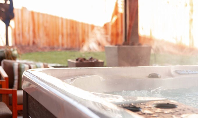 West Colorado Springs House | Luxury Home, Hot Tub, Child/Pet-Friendly, Cool Art