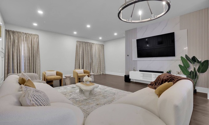 Sandy Springs House | Luxury Home In The @ Of The City Of Sandy Springs