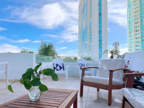 Juriquilla House | Luxury home, Jacuzzi/Rooftop, King, A/C, Netflix