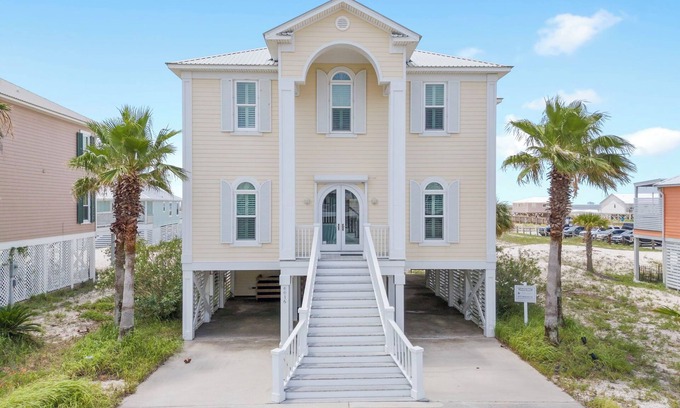 Morgantown House | Luxury home near beach! Whispering Palms Beach House