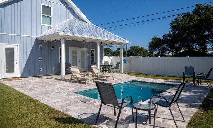 Laguna Beach Estates House | Luxury Home w/Pool & 35' Parking Area (Sleeps 18)