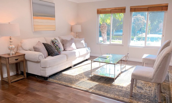 Arcadia House | Luxury House 5 bedrooms near LA Arboretum & Santa Anita Park