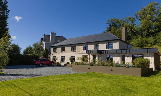 Killarney House | Luxury House approx 750m Killarney Town Centre (accommodates 23)n