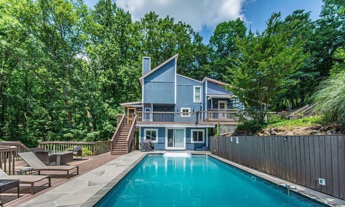 Greenville - Spartanburg House | Luxury House on Paris Mountain