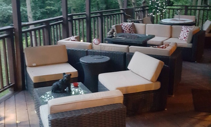 Dawsonville House | Luxury in Dahlonega on Crane Lake, 2 kayaks