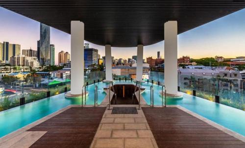 Fortitude Valley Apartment | Luxury in the Valley