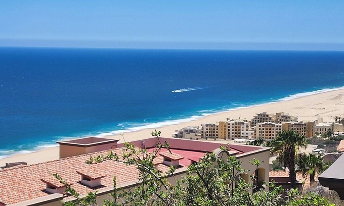 Paraiso Escondido Resort | Luxury Junior Suite at Pueblo Bonito Sunset Beach Resort