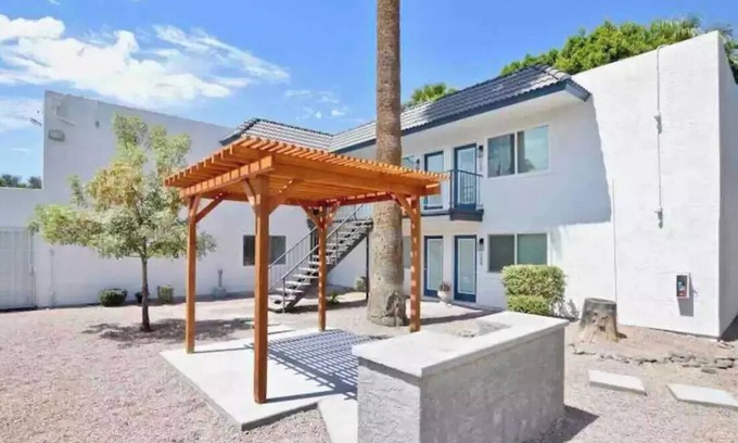 Orangedale Apartment | Luxury king suit-free parking!n