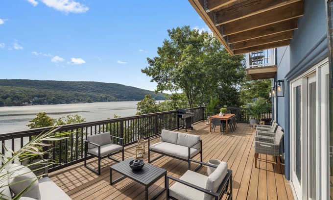 Greenwood Lake House | Luxury Lake Oasis ~ Hot Tub ~ Stunning Views ~ Bar