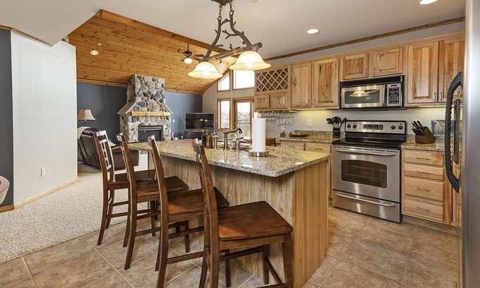 Arkdale Condo | Luxury Lakeside living at Northern Bay Resort. Houses 13 with Exclusive BunkRoom
