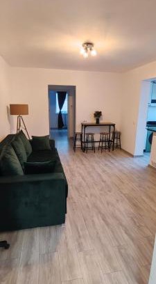 Bacau Apartment | Luxury Lion Crib