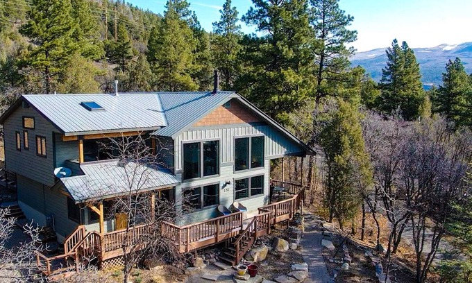 Hermosa House | Luxury Lodge ✨Close to Ski Hill & Durango 🏔️ Hot Tub with Mountain Views