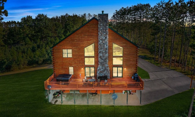Manton Cabin | Luxury Lodge on 120 Acres!