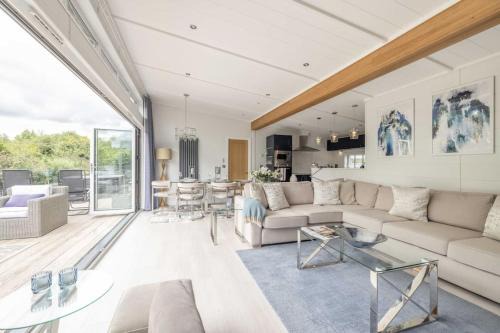 Windsor House | Luxury Lodge with Hot Tub in Windsor Marina