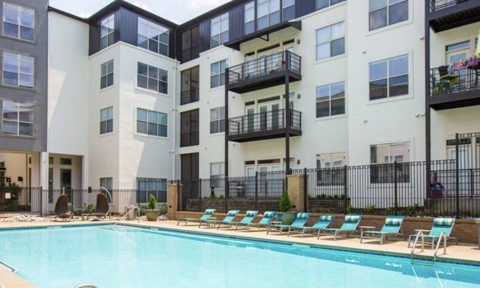 Atlantic Station Area Apartment | Luxury Midtown Apartment w/ gym, pool, and balcony next to Atlantic Station!