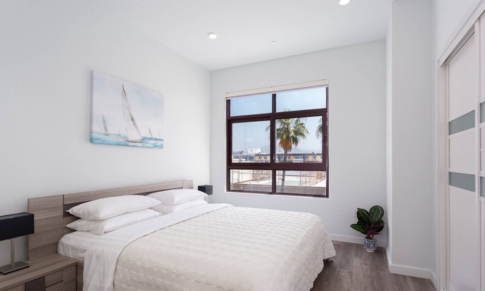 Downtown Apartment | Luxury Modern 1BDR/1BA Home Close to Americana
