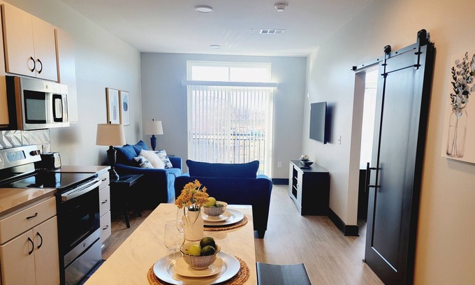 Clarksville Apartment | Luxury Modern Apartment