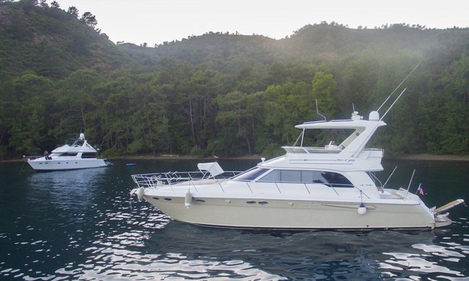 Gocek Boat Rental | Luxury Motor Yacht 6 pax capacity for Rent in Göcek, Fethiye | www.yachttogo.com